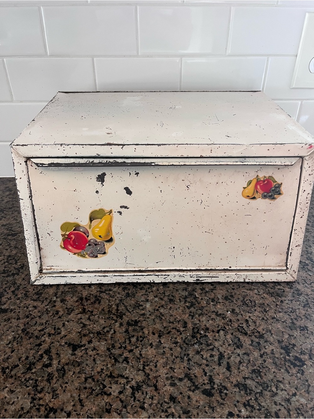 Vintage-Style Cream Metal Bread Box with Fruit Decals